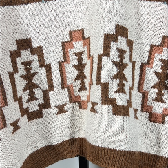 Woven Heart Brown and Cream Geometric Sweater - Picture 5 of 7